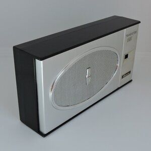 Vintage Minerva Model S-12A  (8) Eight Transistor Radio Tested Working